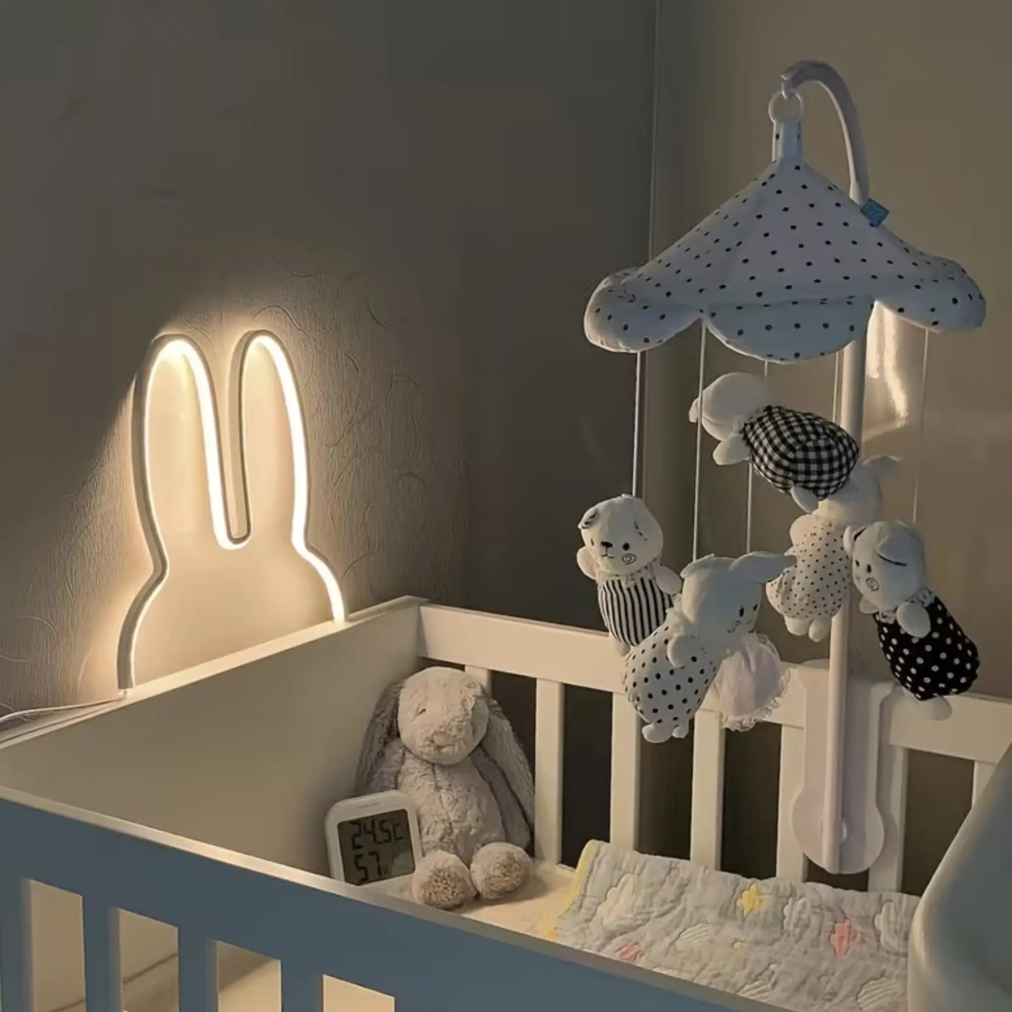 Veilleuse murale LED lapin pour chambre d'enfant lumière douce – Image 4